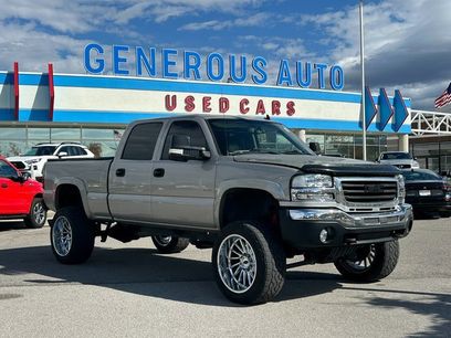Used 2006 GMC Sierra 2500 W/T w/ Skid Plate Package