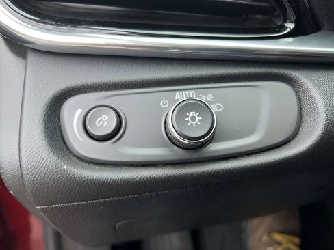 Certified 2017 Chevrolet Volt Premier w/ Driver Confidence II Package image 17