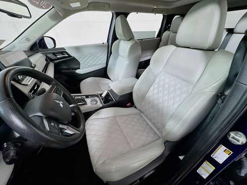 Used 2023 Mitsubishi Outlander SEL AWD/4WD image 15