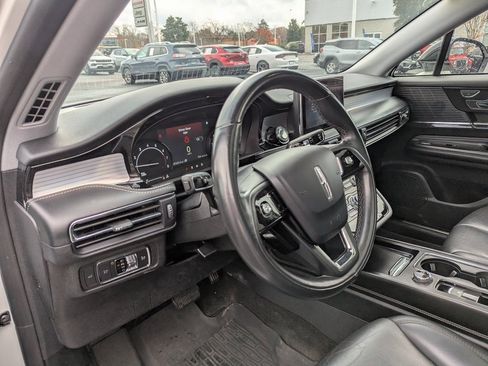 Used 2021 Lincoln Corsair AWD w/ Premium Package image 10