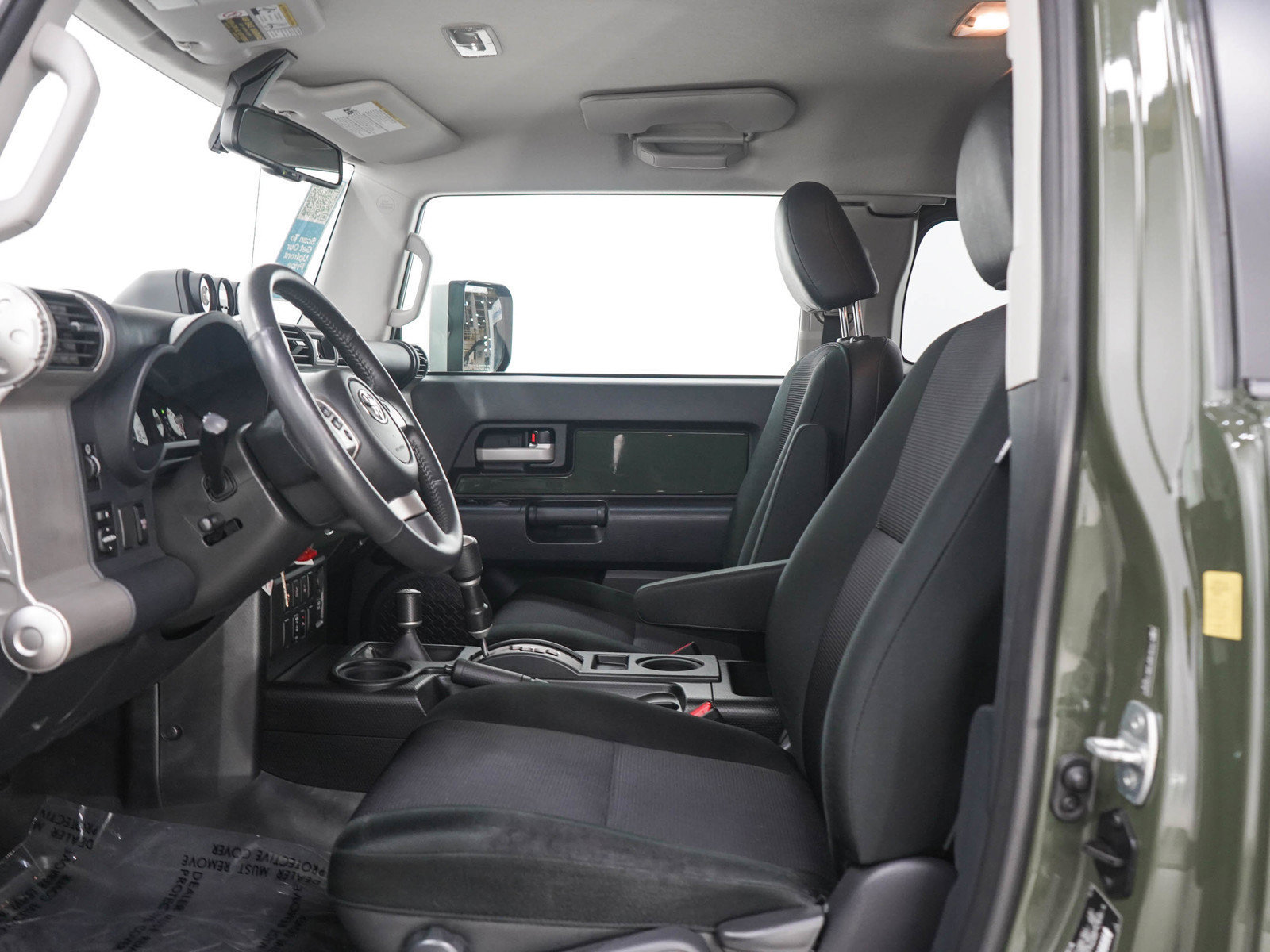 Used 2011 Toyota FJ Cruiser 4WD w/ Upgrade Pkg image 16