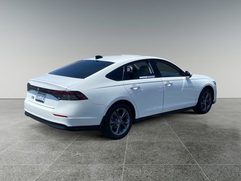 Used 2023 Honda Accord EX image 5