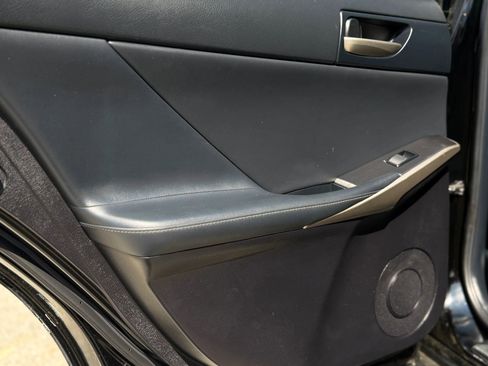 Used 2019 Lexus IS 300 F Sport w/ F Sport Package image 12