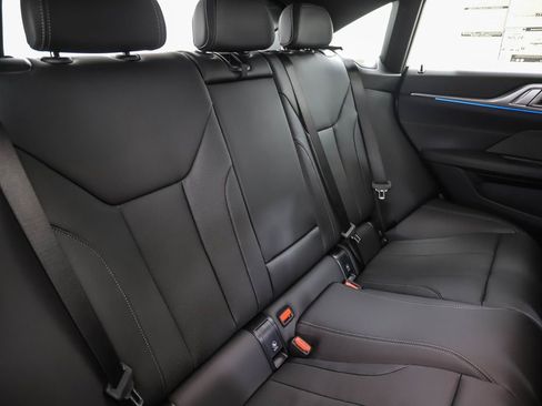 Used 2025 BMW i4 xDrive40i w/ Premium Package image 26