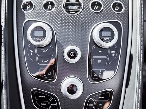 Used 2017 Aston Martin Vanquish S image 66