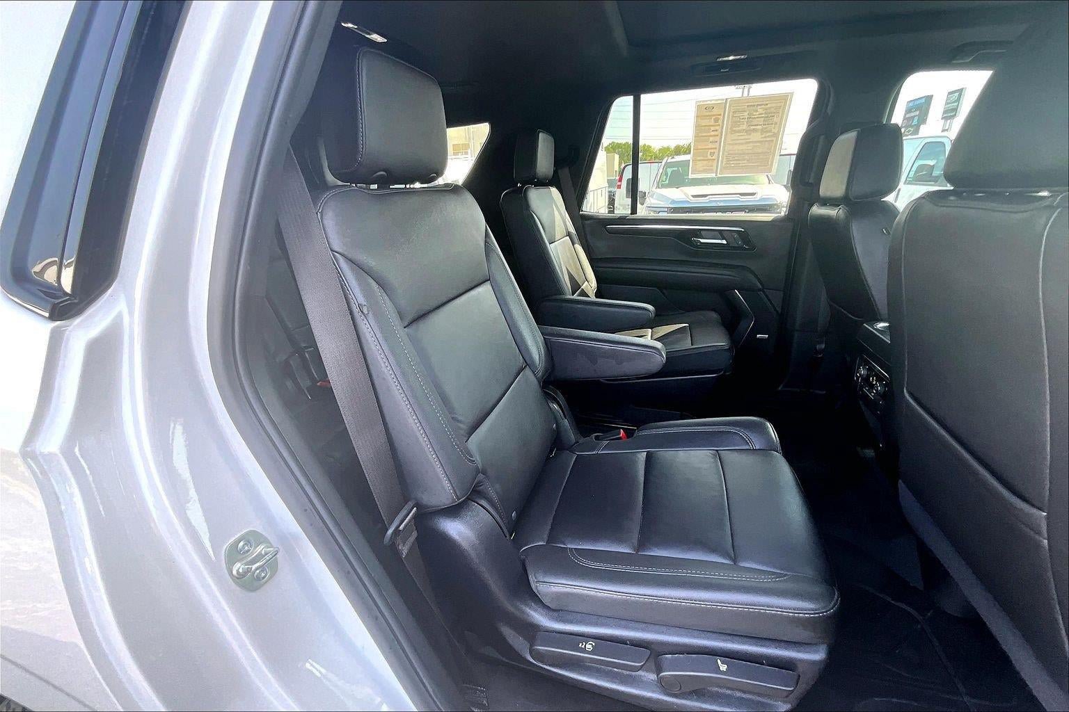 Used 2025 Chevrolet Tahoe Z71 w/ Z71 Off-Road Package AWD/4WD image 24