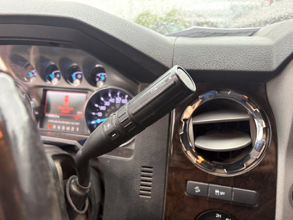 Used 2014 Ford F350 Platinum w/ Platinum Package AWD/4WD image 23