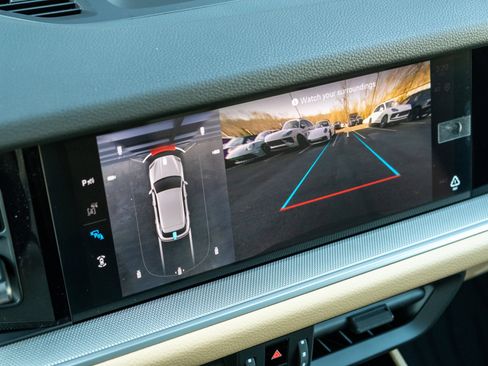 New 2026 Porsche Cayenne image 30