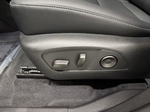 Certified 2026 Chevrolet Traverse LT w/ LPO, Floor Liner Package image 24