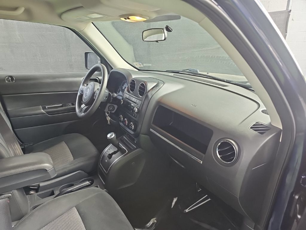 Used 2014 Jeep Patriot Sport w/ Power Value Group FWD image 39