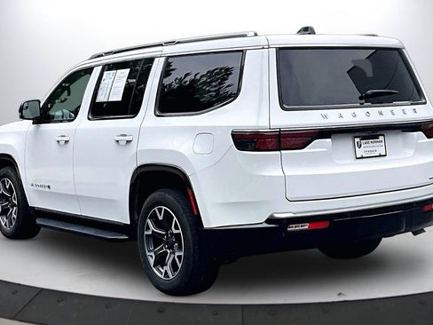 Certified 2024 Jeep Wagoneer Series III AWD/4WD image 6