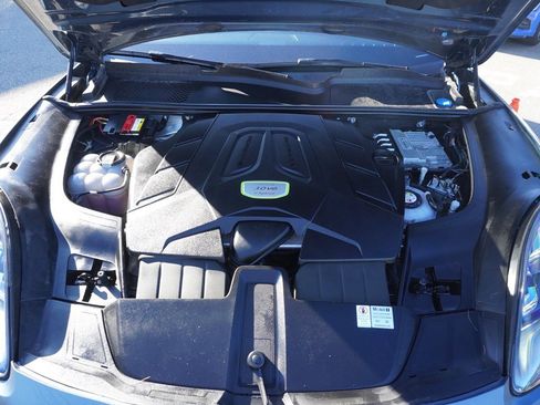 Used 2019 Porsche Cayenne E-Hybrid image 24