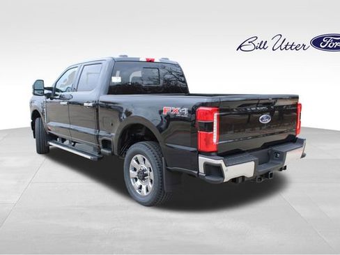 New 2026 Ford F250 Lariat w/ Chrome Package image 4