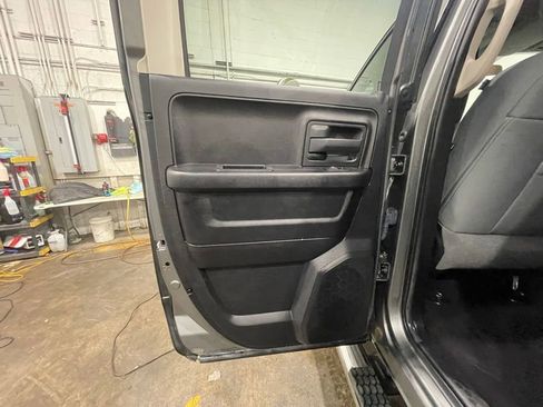 Used 2013 RAM 1500 Express image 28