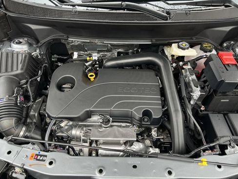 New 2026 Chevrolet Equinox LT w/ Convenience Package II FWD image 30