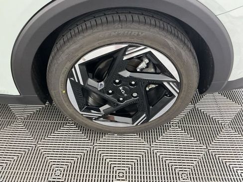 Used 2025 Kia K4 EX FWD image 17