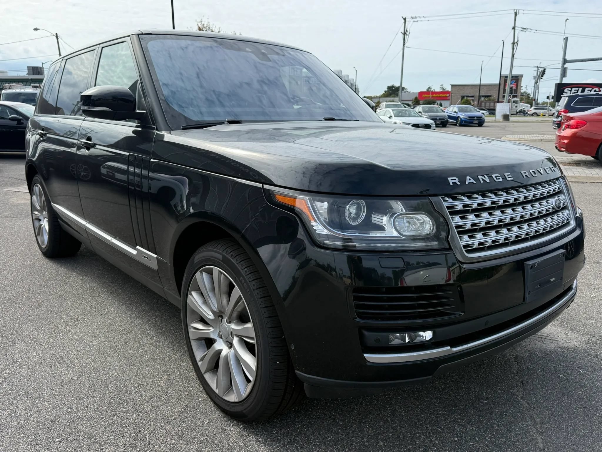 Used 2017 Land Rover Range Rover Long Wheelbase Supercharged AWD/4WD image 5