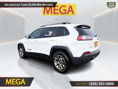 Used 2020 Jeep Cherokee Latitude w/ Quick Order Package 26F North AWD/4WD image 9
