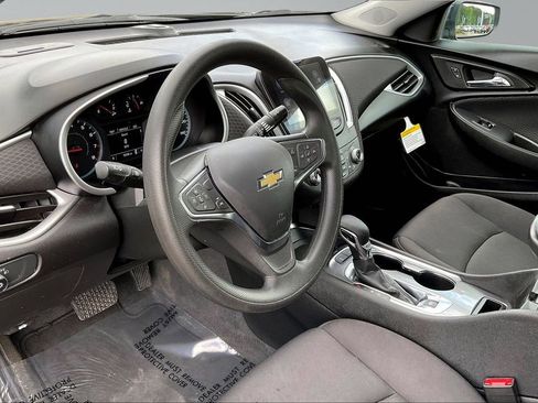 Used 2024 Chevrolet Malibu LT FWD image 13