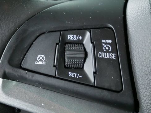 Used 2019 Chevrolet Trax LT w/ LT Convenience Package FWD image 25