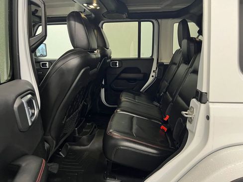 Used 2020 Jeep Wrangler Unlimited Rubicon image 12