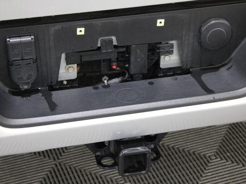 Used 2020 Chevrolet Silverado 1500 RST image 34