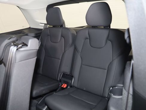 Used 2025 Volvo XC90 B6 Plus AWD/4WD image 49