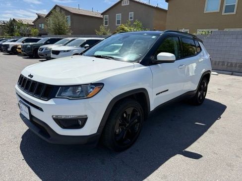 Used 2020 Jeep Compass Latitude FWD image 1