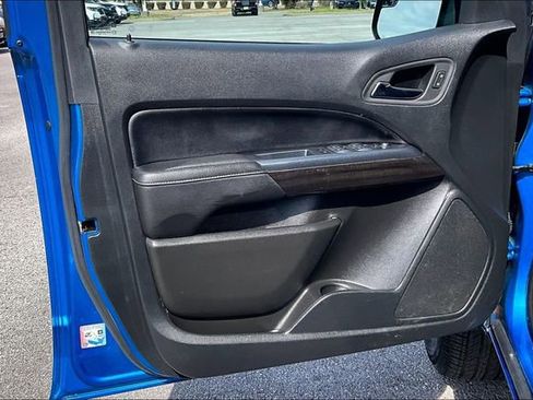 Used 2022 GMC Canyon Elevation image 17