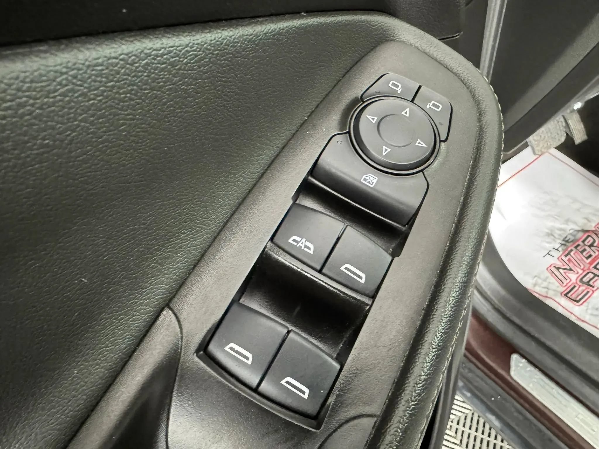 Used 2023 Buick Encore GX Preferred w/ Cold Weather Comfort Package FWD image 37