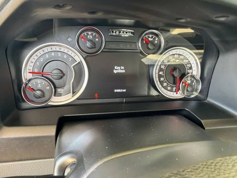 Used 2020 RAM 1500 Classic SLT w/ Luxury Group AWD/4WD image 10