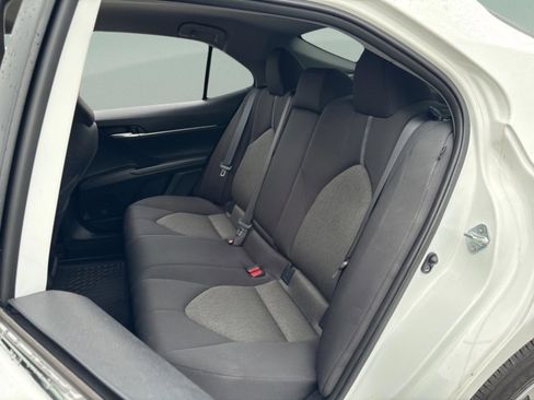 Used 2024 Toyota Camry LE image 28