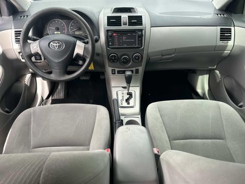 Used 2013 Toyota Corolla LE image 13