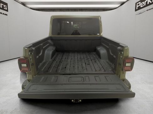 New 2026 Jeep Gladiator Rubicon image 14