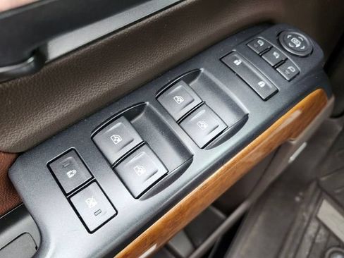 Used 2019 Chevrolet Silverado 2500 High Country w/ Duramax Plus Package AWD/4WD image 39