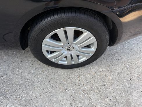 Used 2008 Volkswagen Eos Komfort FWD image 10