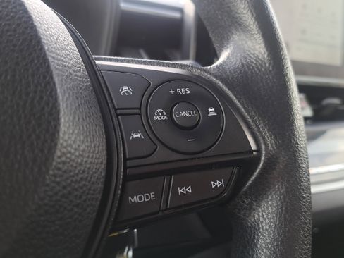 Certified 2023 Toyota Corolla LE image 27