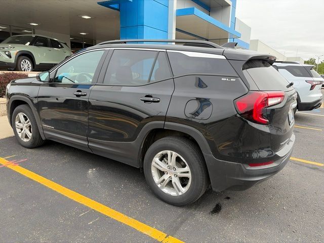 Used 2024 GMC Terrain SLE w/ Driver Convenience Package AWD/4WD image 3