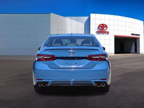 Used 2024 Toyota Camry XSE FWD image 11