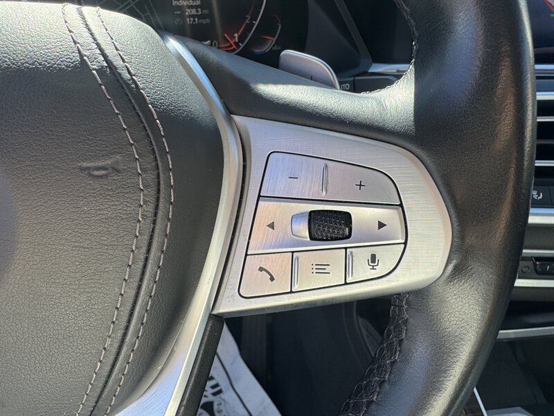 Used 2020 BMW X7 xDrive40i w/ Premium Package AWD/4WD image 25