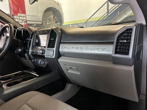 Certified 2020 Ford F250 XLT w/ XLT Value Package image 15