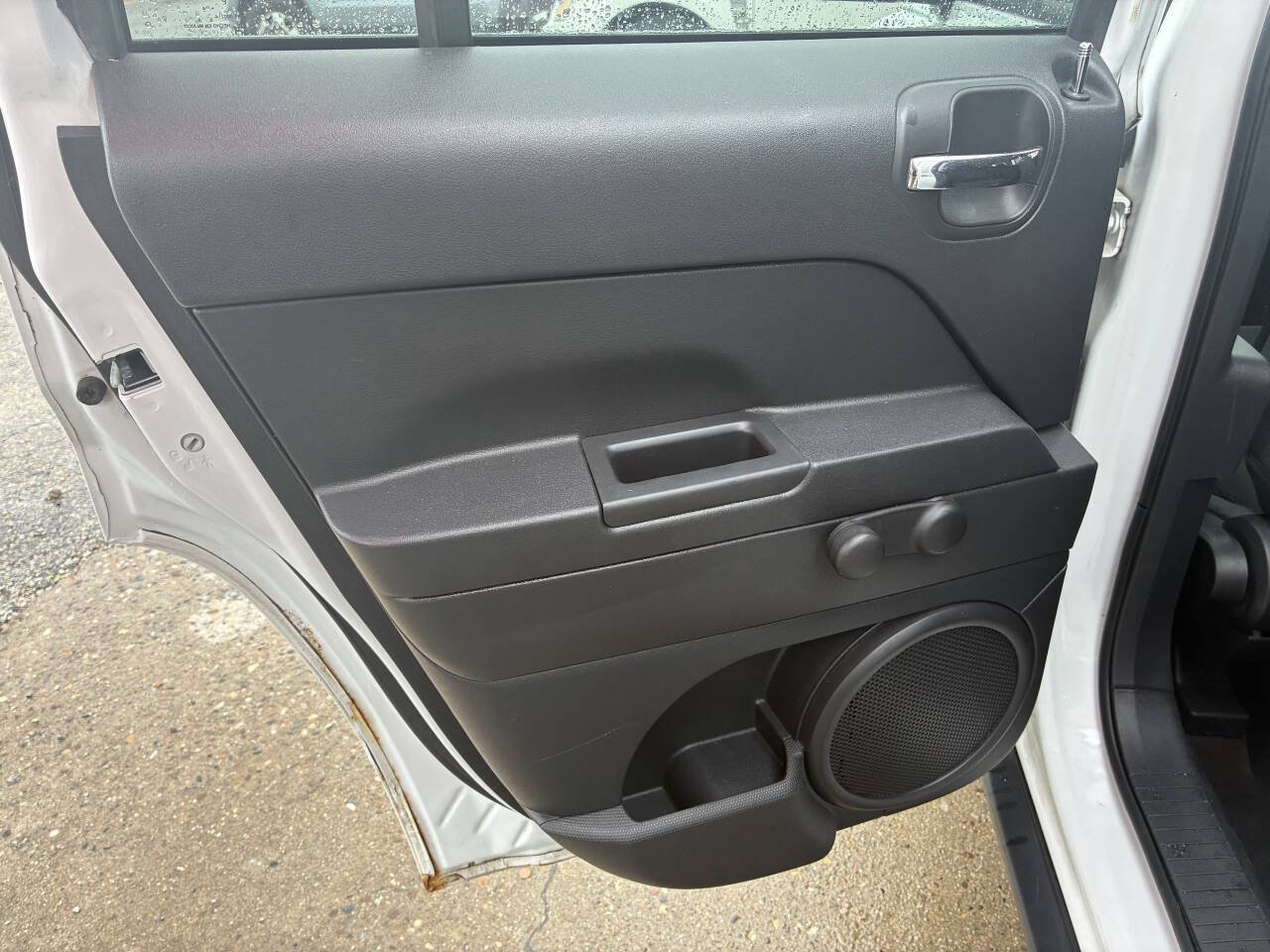 Used 2014 Jeep Patriot Sport FWD image 16