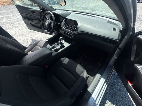 Used 2024 Nissan Altima 2.5 S FWD image 17