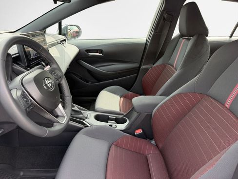 Used 2026 Toyota Corolla SE FWD image 12