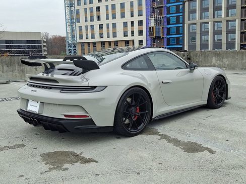 Used 2022 Porsche 911 GT3 image 8
