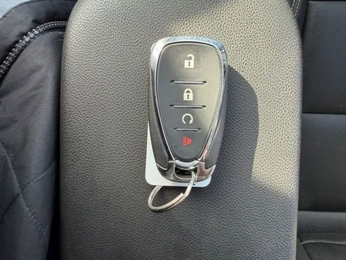 Used 2025 Chevrolet Trax ACTIV w/ Driver Confidence Package image 21