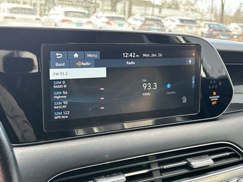 Used 2021 Hyundai Palisade Calligraphy image 12