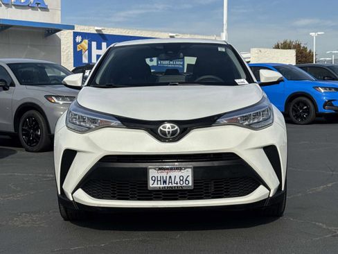 Used 2020 Toyota C-HR LE image 8