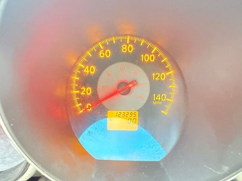 Used 2005 Nissan Altima 2.5 S w/ (S02) Side Airbags Pkg image 9