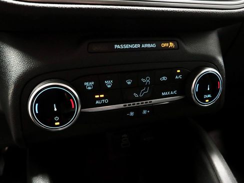 Certified 2025 Ford Escape Active AWD/4WD image 32